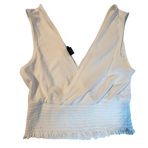 Wild Fable White Sleeveless Smocked Crop Top Size Medium Deep V-neckline - Picture 2 of 7